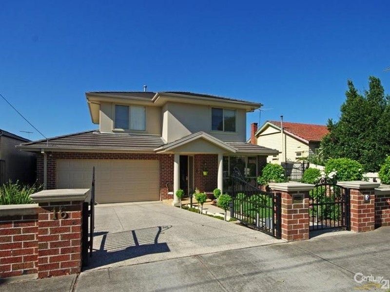 16 Ross Street, Bentleigh VIC 3204