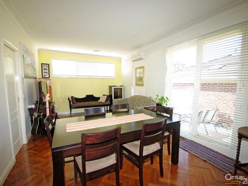 16 Ross Street, Bentleigh VIC 3204