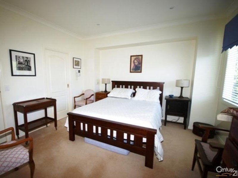 16 Ross Street, Bentleigh VIC 3204