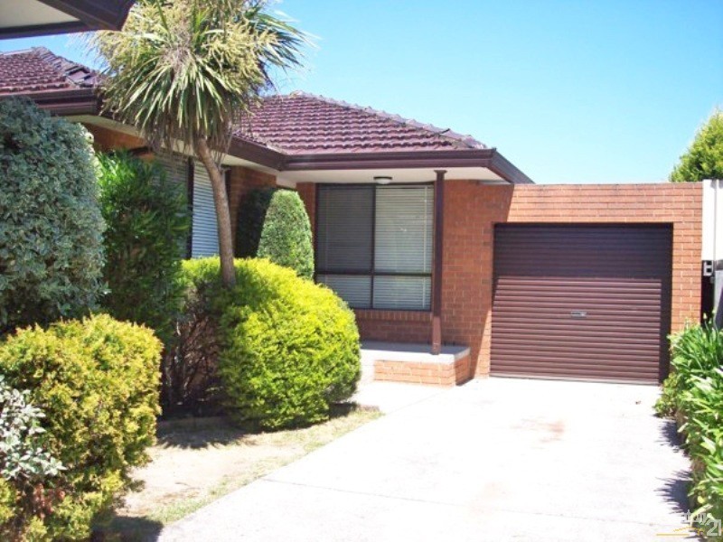 2/7 Dealing Drive, Clarinda VIC 3169