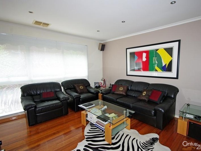 3/39 Coorigil Road, Carnegie VIC 3163