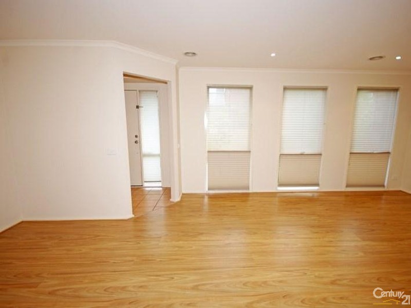 2/8 Nicholls Road, Ormond VIC 3204