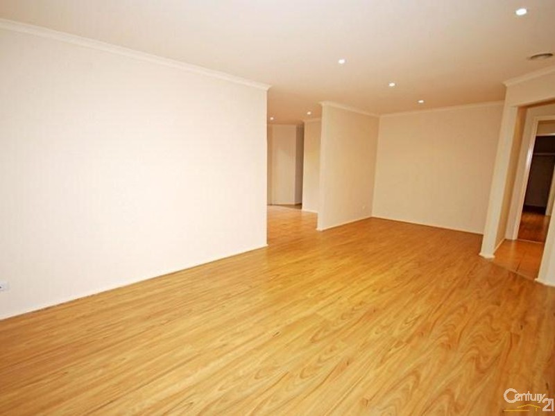 2/8 Nicholls Road, Ormond VIC 3204