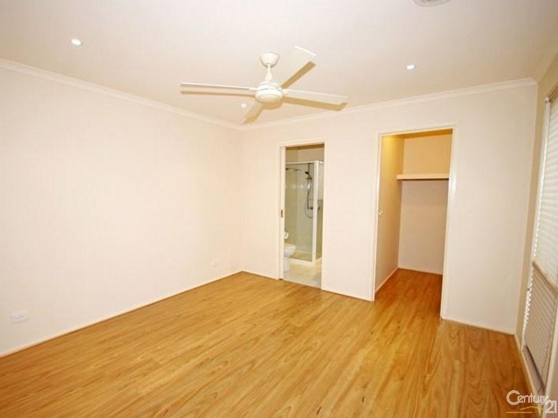 2/8 Nicholls Road, Ormond VIC 3204