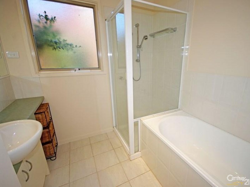 2/8 Nicholls Road, Ormond VIC 3204