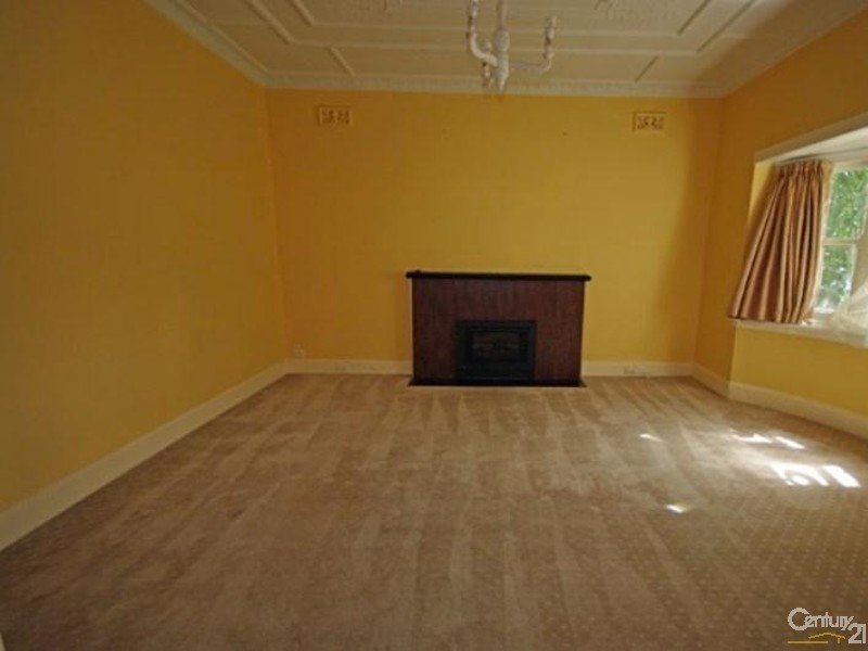 64 Mackie Road, Bentleigh East VIC 3165