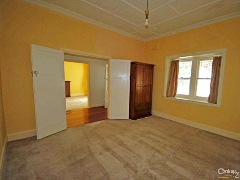 64 Mackie Road, Bentleigh East VIC 3165