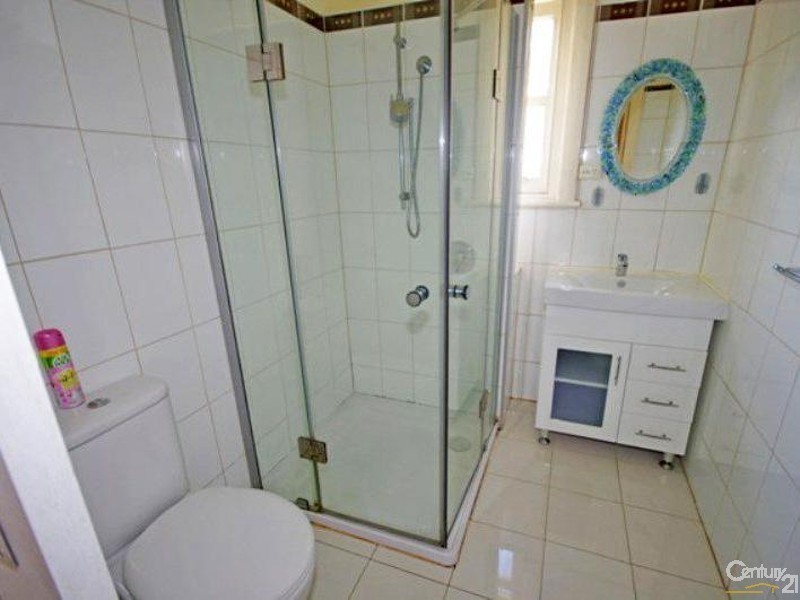 64 Mackie Road, Bentleigh East VIC 3165