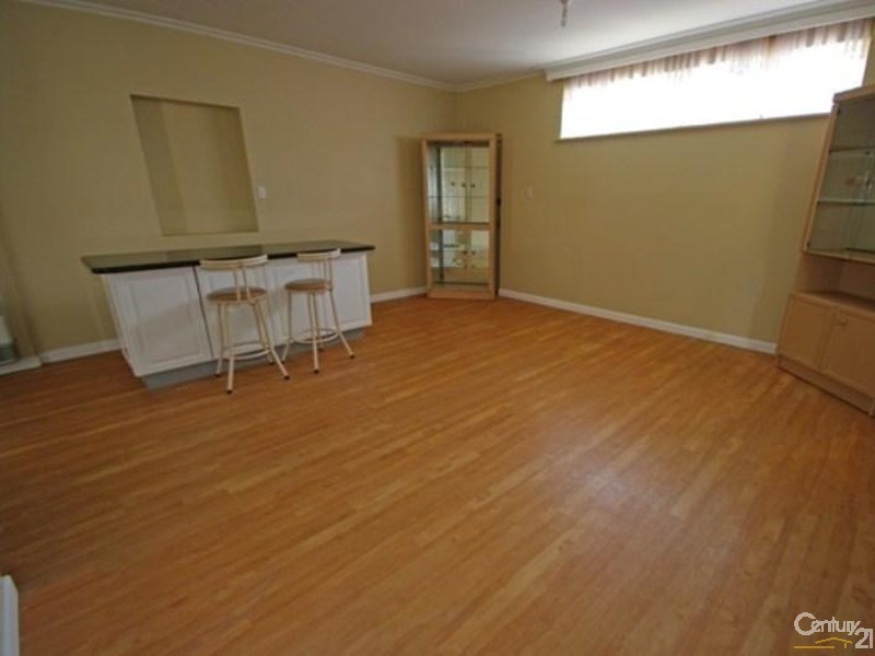 64 Mackie Road, Bentleigh East VIC 3165