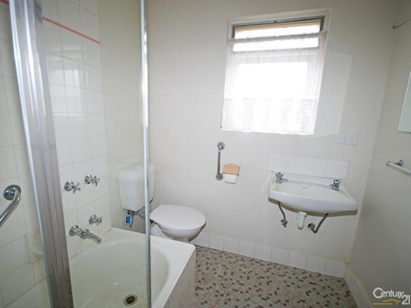 4/99 Neerim Road, Glen Huntly VIC 3163