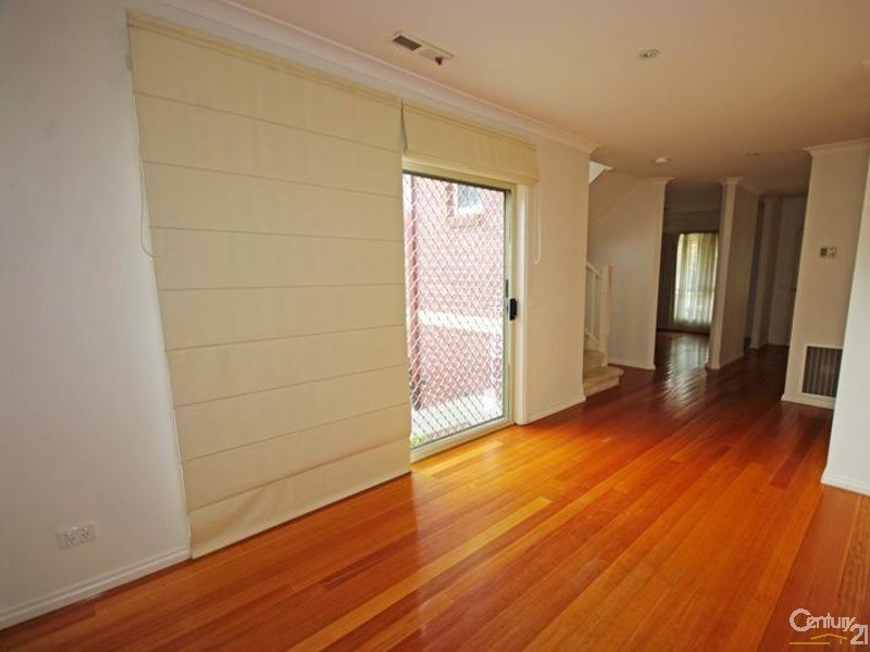 1/12 Bleazby Street, Bentleigh VIC 3204