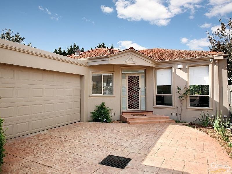 10A Parklands Crescent, Brighton East VIC 3187