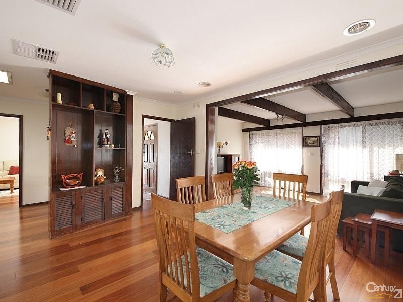 12 Cavendish Drive, Heatherton VIC 3202