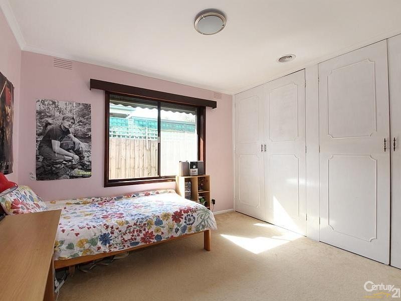 12 Cavendish Drive, Heatherton VIC 3202