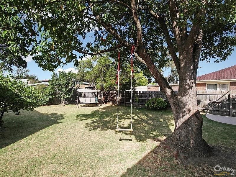 12 Cavendish Drive, Heatherton VIC 3202