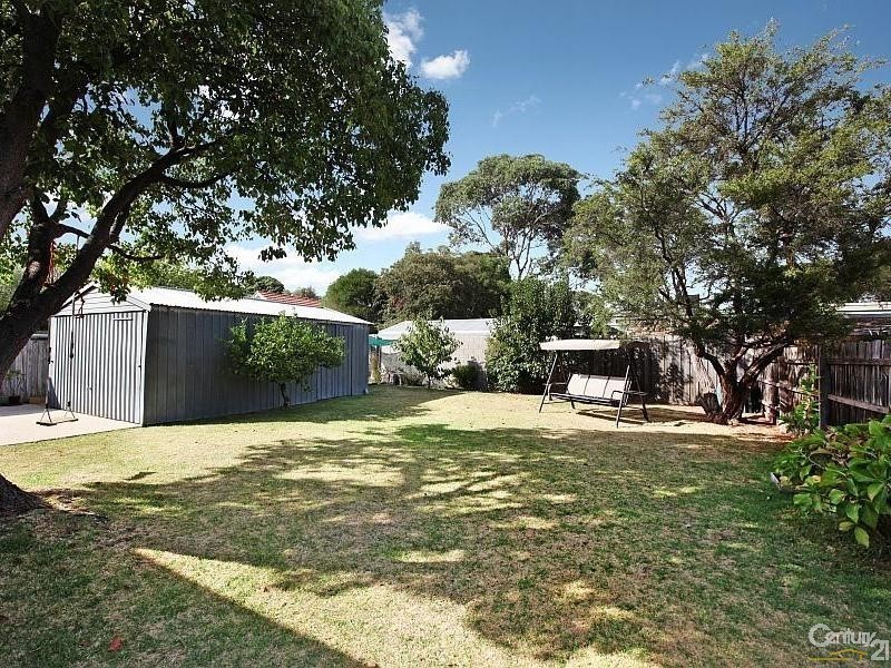 12 Cavendish Drive, Heatherton VIC 3202