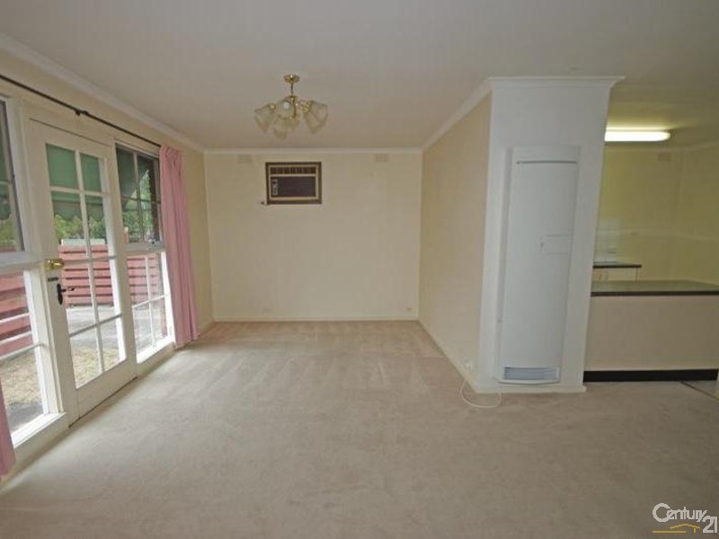 1/8 Brosa Avenue, Bentleigh East VIC 3165