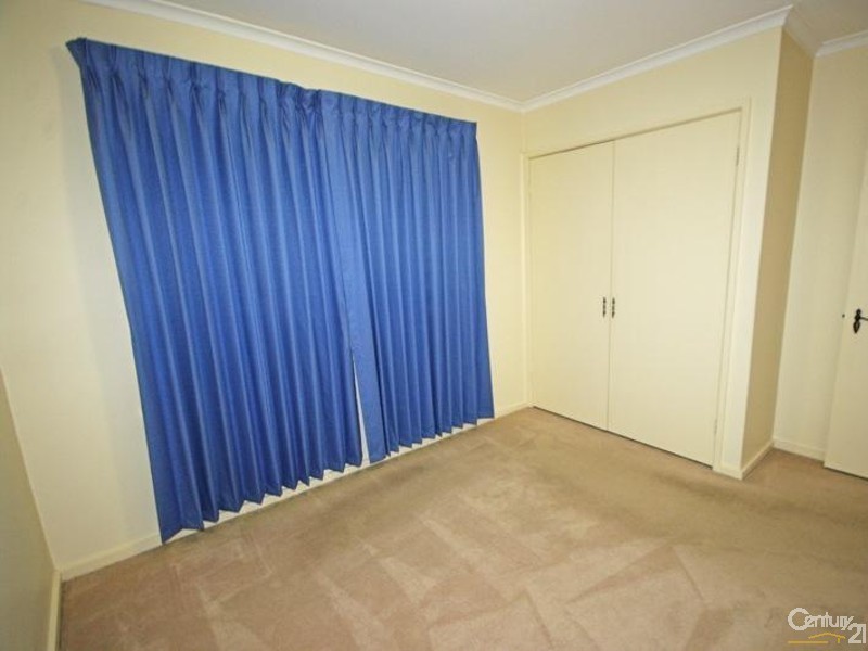 1/8 Brosa Avenue, Bentleigh East VIC 3165