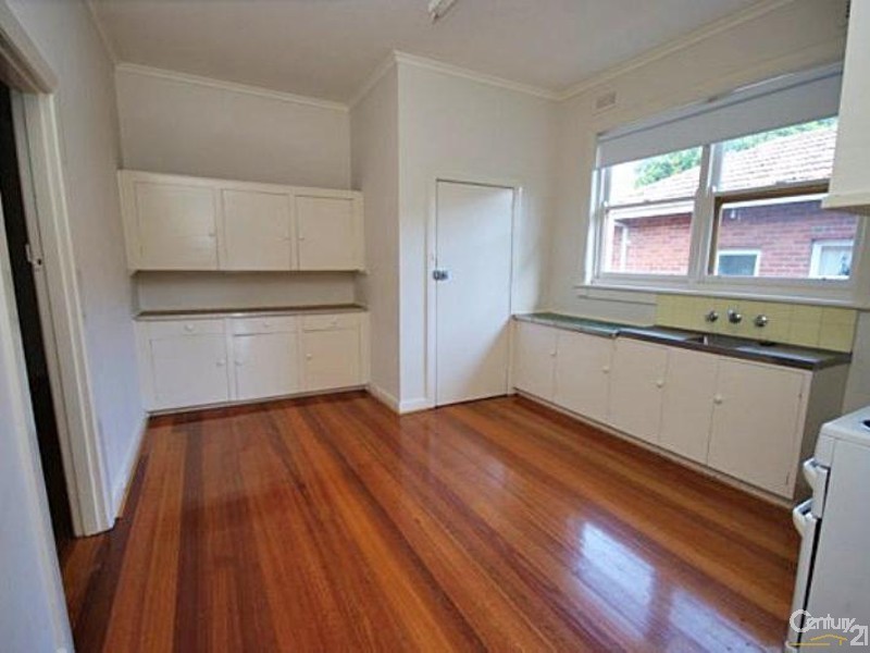 174 McKinnon Road, Mckinnon VIC 3204