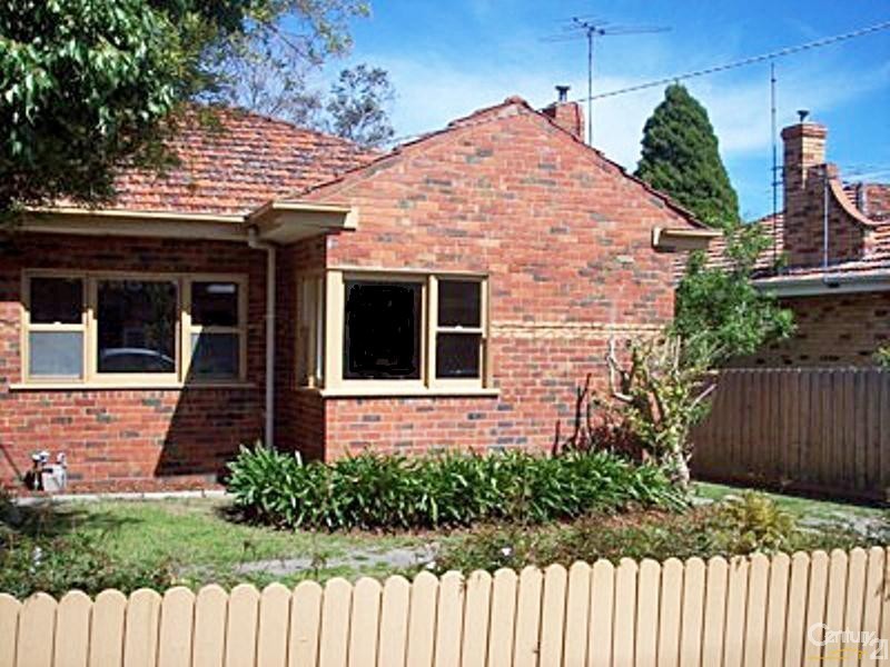 174 McKinnon Road, Mckinnon VIC 3204