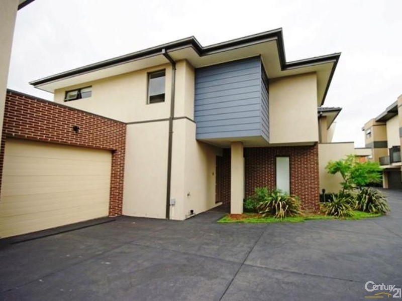 10-2/4 Faulkner Street, Bentleigh VIC 3204