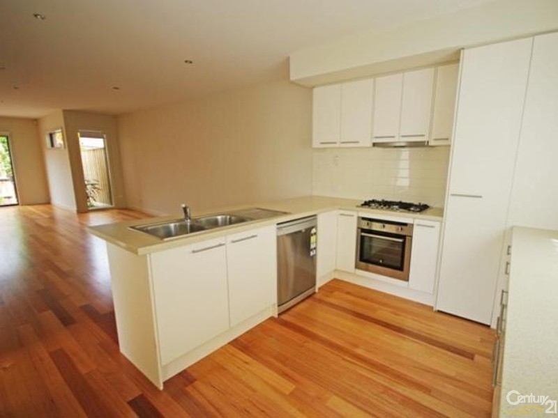10-2/4 Faulkner Street, Bentleigh VIC 3204