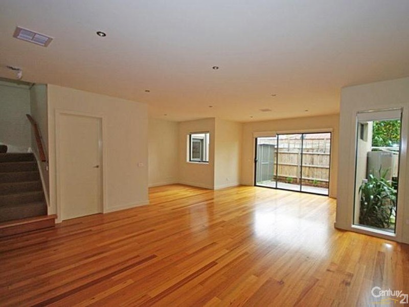 10-2/4 Faulkner Street, Bentleigh VIC 3204