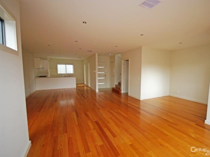 10-2/4 Faulkner Street, Bentleigh VIC 3204