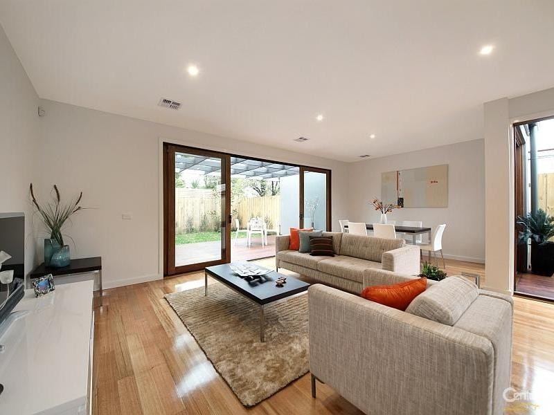 1/15 Dickens Street, Bentleigh VIC 3204
