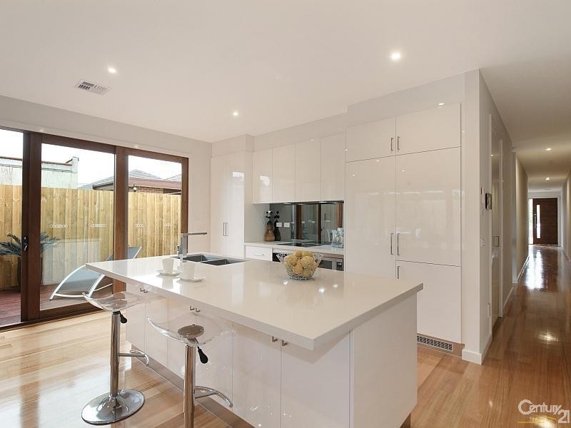 1/15 Dickens Street, Bentleigh VIC 3204