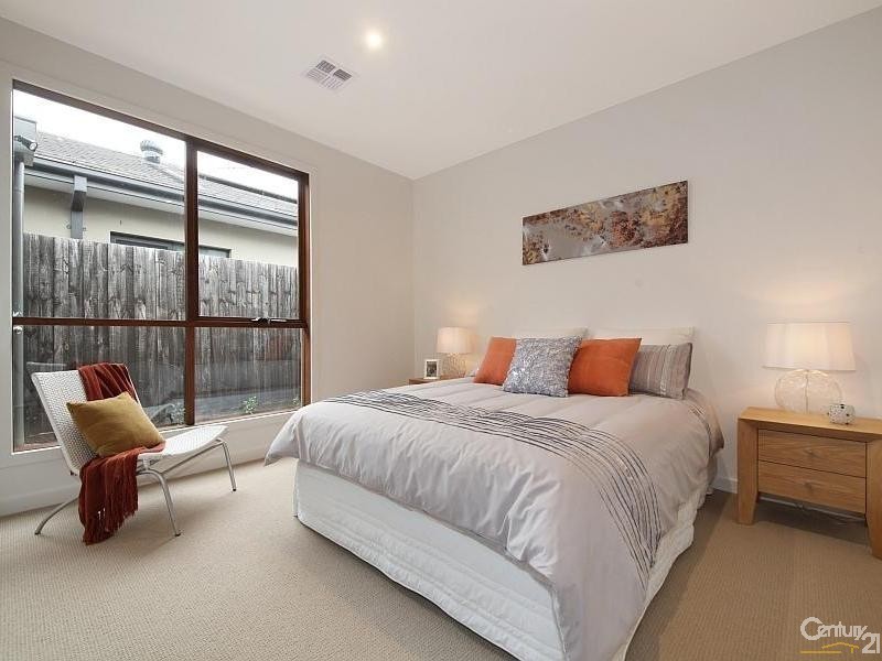 1/15 Dickens Street, Bentleigh VIC 3204