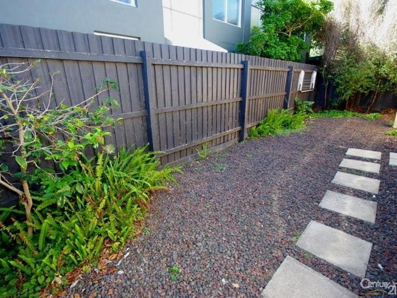 2/308 Beach Road, Black Rock VIC 3193