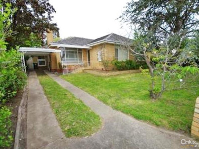 19 Tasman Road, Bentleigh East VIC 3165