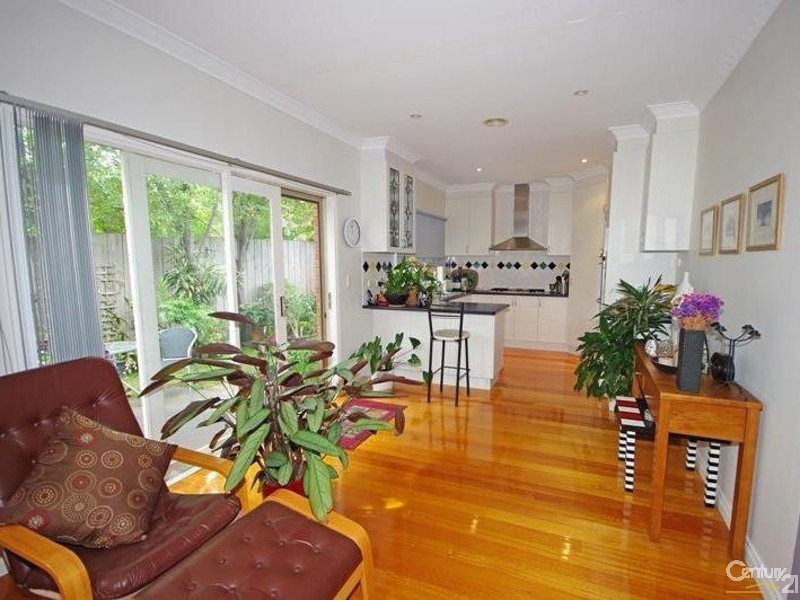 2/10 Tucker Road, Bentleigh VIC 3204