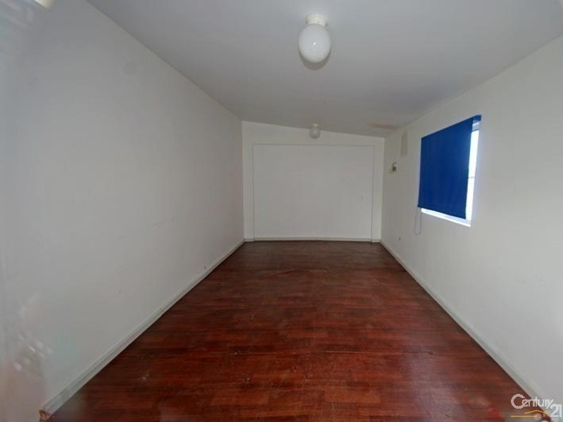 6 Selkirk Avenue, Mckinnon VIC 3204