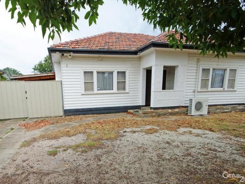 6 Selkirk Avenue, Mckinnon VIC 3204