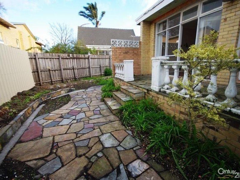 2 Lysander Street, Brighton East VIC 3187