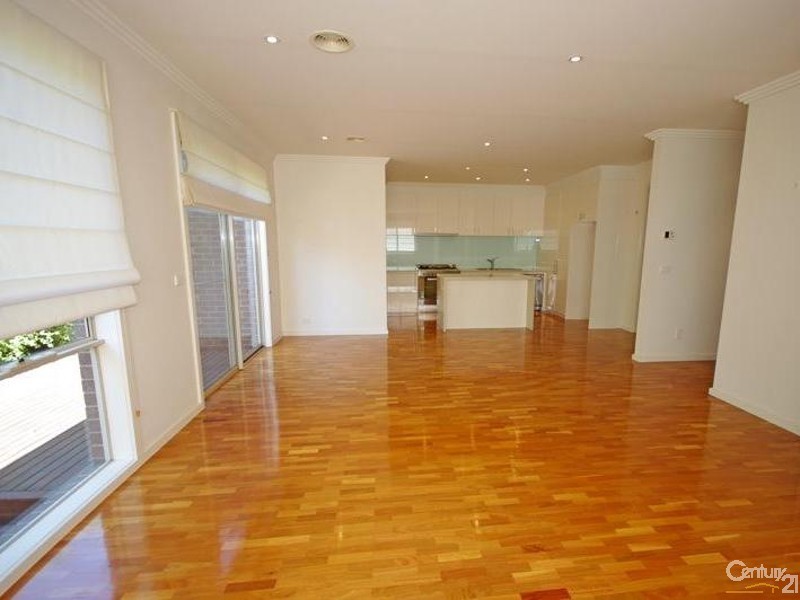 2A Shanahan Crescent, Mckinnon VIC 3204