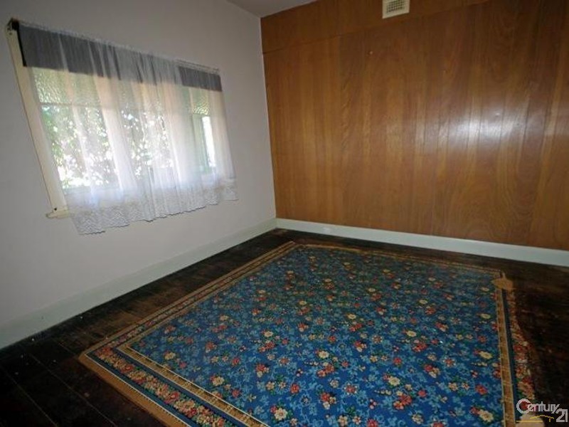 19 Elm Grove, Mckinnon VIC 3204