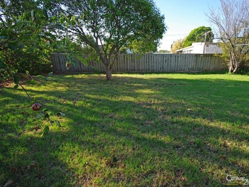 19 Elm Grove, Mckinnon VIC 3204