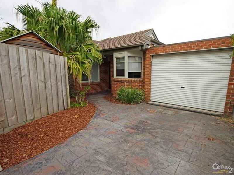 8A Harold Street, Mckinnon VIC 3204