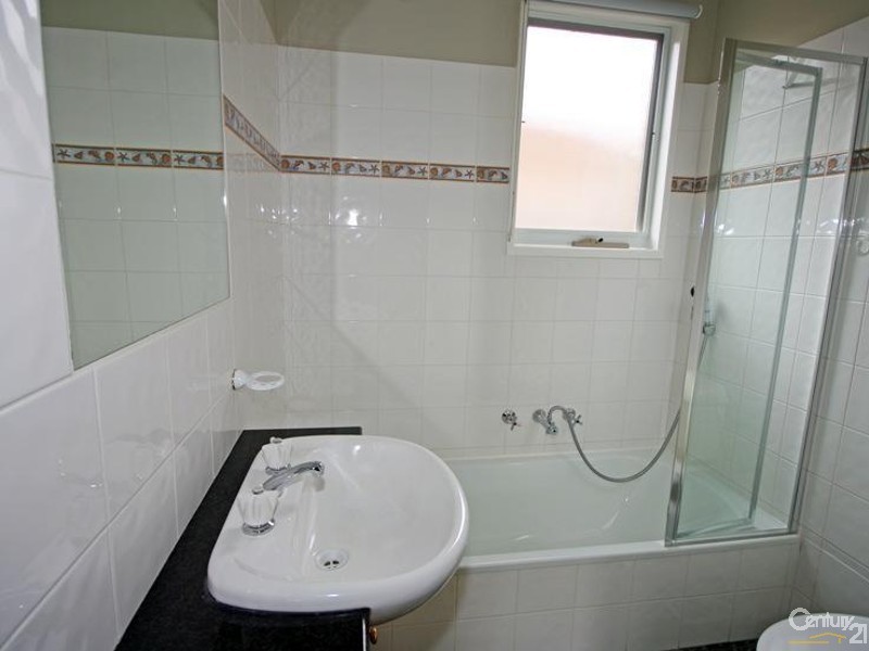 8A Harold Street, Mckinnon VIC 3204