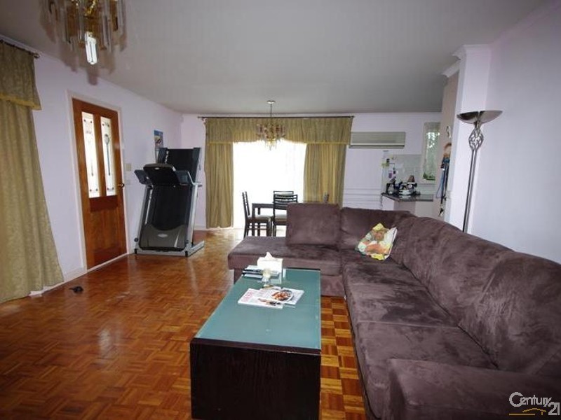 2/270 Jasper Road, Mckinnon VIC 3204