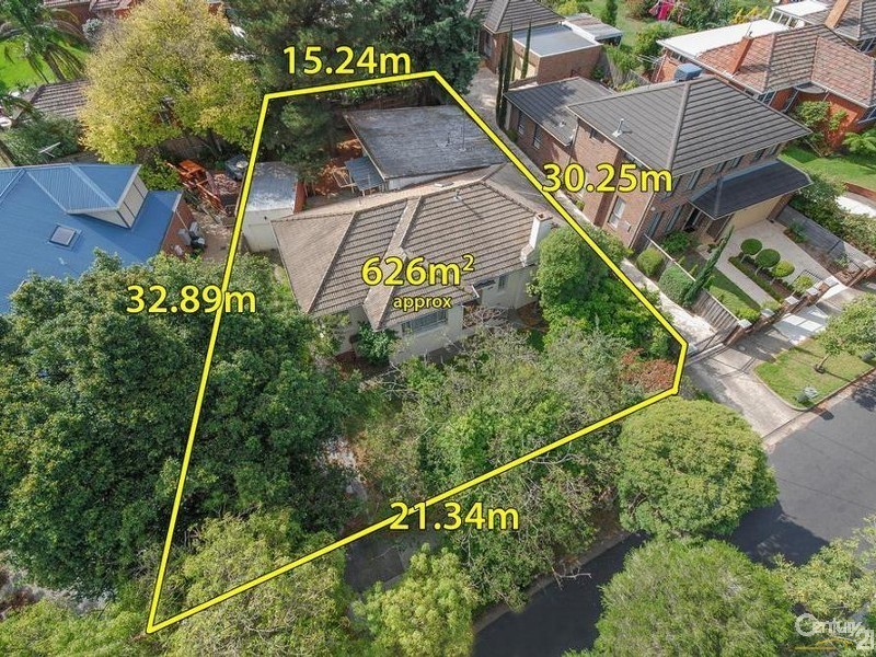 24  Tatong Road, Brighton East VIC 3187