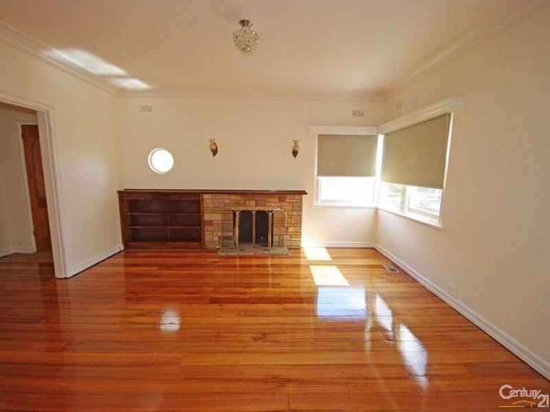 24 Dickens Street, Bentleigh VIC 3204