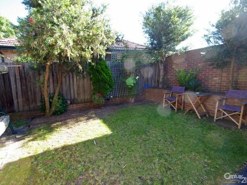 1/4 KATOOMBA STREET, Hampton East VIC 3188