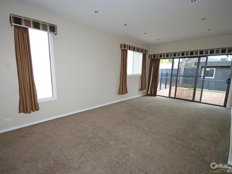 34 Sandleford Place, Dingley Village VIC 3172