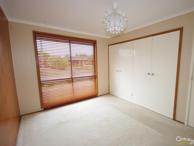 34 Sandleford Place, Dingley Village VIC 3172