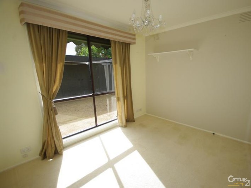 34 Sandleford Place, Dingley Village VIC 3172