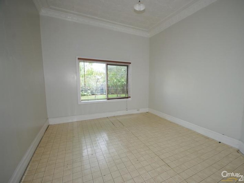 310 Hampton Street, Hampton VIC 3188